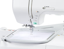 Load image into Gallery viewer, Janome 9850 Memory Craft Embroidery Machine