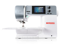Load image into Gallery viewer, BERNINA 480 Sewing Machine