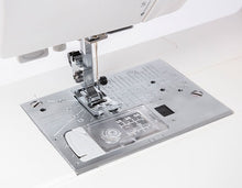 Load image into Gallery viewer, Janome Sewist 780DC Sewing Machine