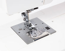 Load image into Gallery viewer, Janome Sewist 721 Sewing Machine
