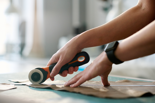 How to Cut Fabric Accurately: A Beginner-Friendly Guide to Better Sewing Results