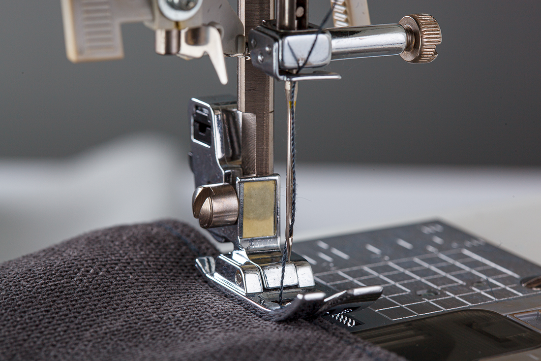 Beginner’s Guide to Sewing Machine Presser Feet: What They Do and Which Ones You Really Need