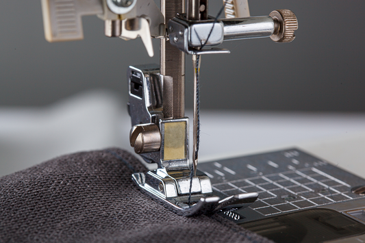 Beginner’s Guide to Sewing Machine Presser Feet: What They Do and Which Ones You Really Need