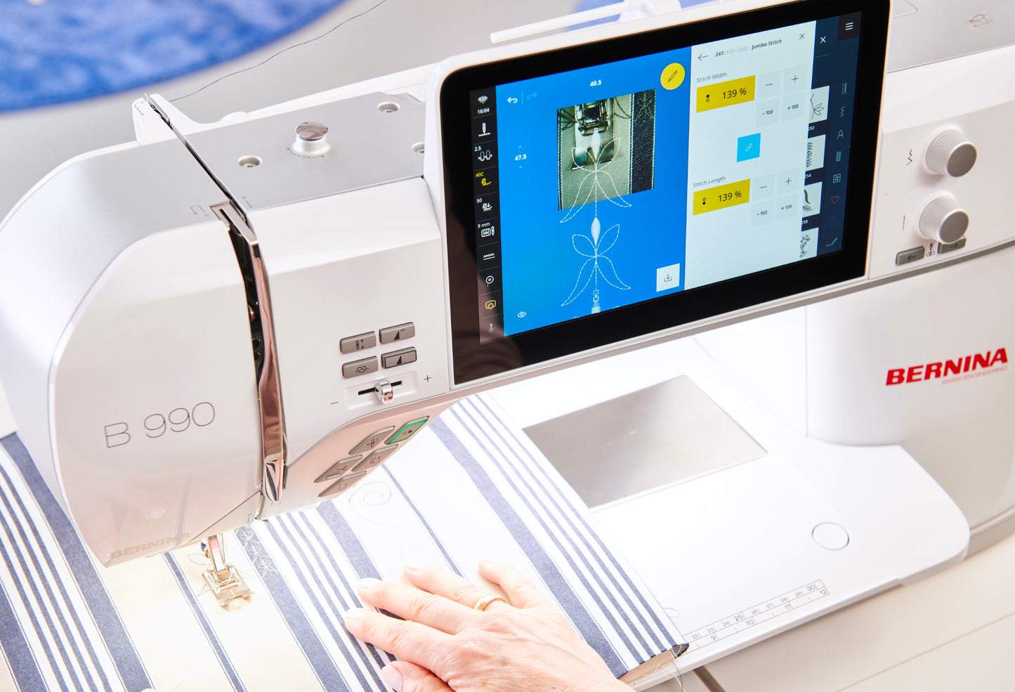 BERNINA 990 Sewing Machine