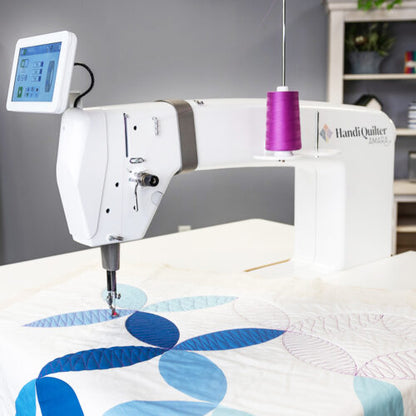 Handi Quilter Amara ST + Insight Table