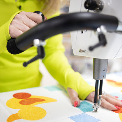Handi Quilter QM00125 Amara 20 Machine
