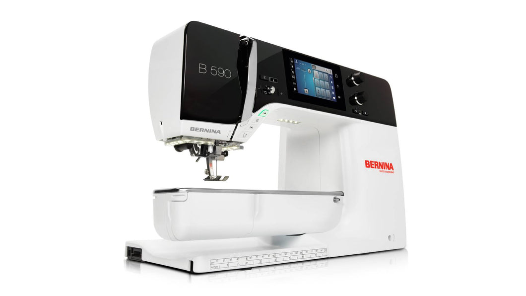 BERNINA 590 Sewing Machine