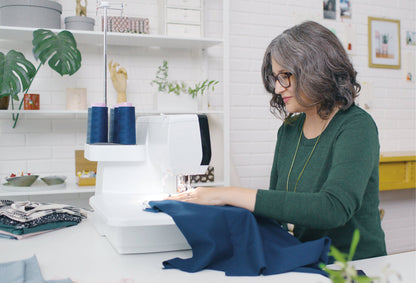 BERNINA L 890 Overlock/Coverstitch Combo