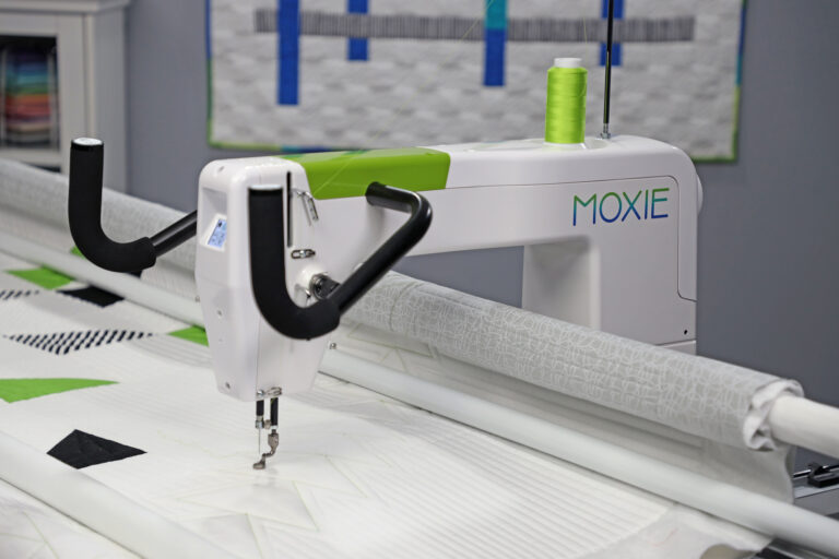 Handi Quilter QM09301 Moxie Machine