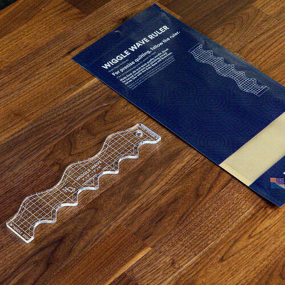 Handi Quilter HG00472 Wiggle Wave Ruler
