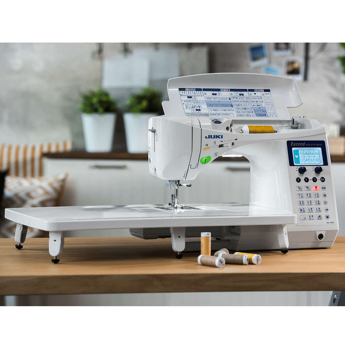 JUKI AMERICA HZL-F600 Exceed Series Sewing Machine with 225 Stitch Patterns and 4 Fonts