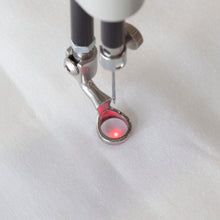Load image into Gallery viewer, Handi Quilter HG01005 Pinpoint Needle Laser Accessory
