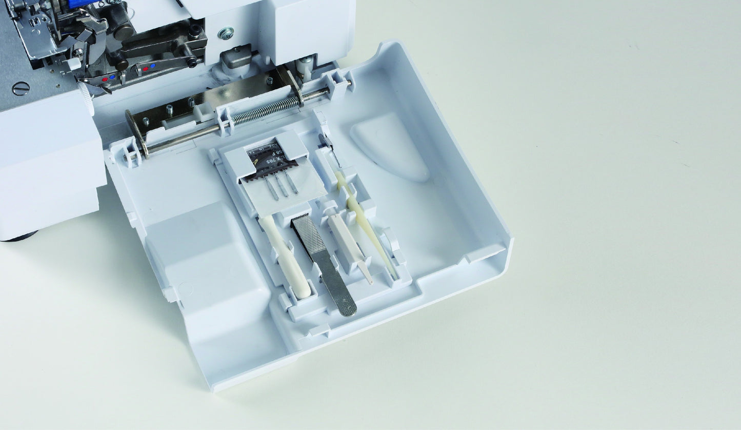 JUKI AMERICA MO-80CB 2/3/4 Thread Overlock with Free Arm, Differential Feed, and Rolled Hem