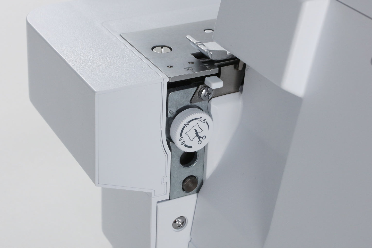 JUKI AMERICA MO-80CB 2/3/4 Thread Overlock with Free Arm, Differential Feed, and Rolled Hem