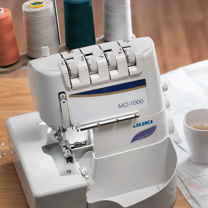 JUKI AMERICA MO-1000 2/3/4 Air Threading Overlock with Differential Feed and Rolled Hem