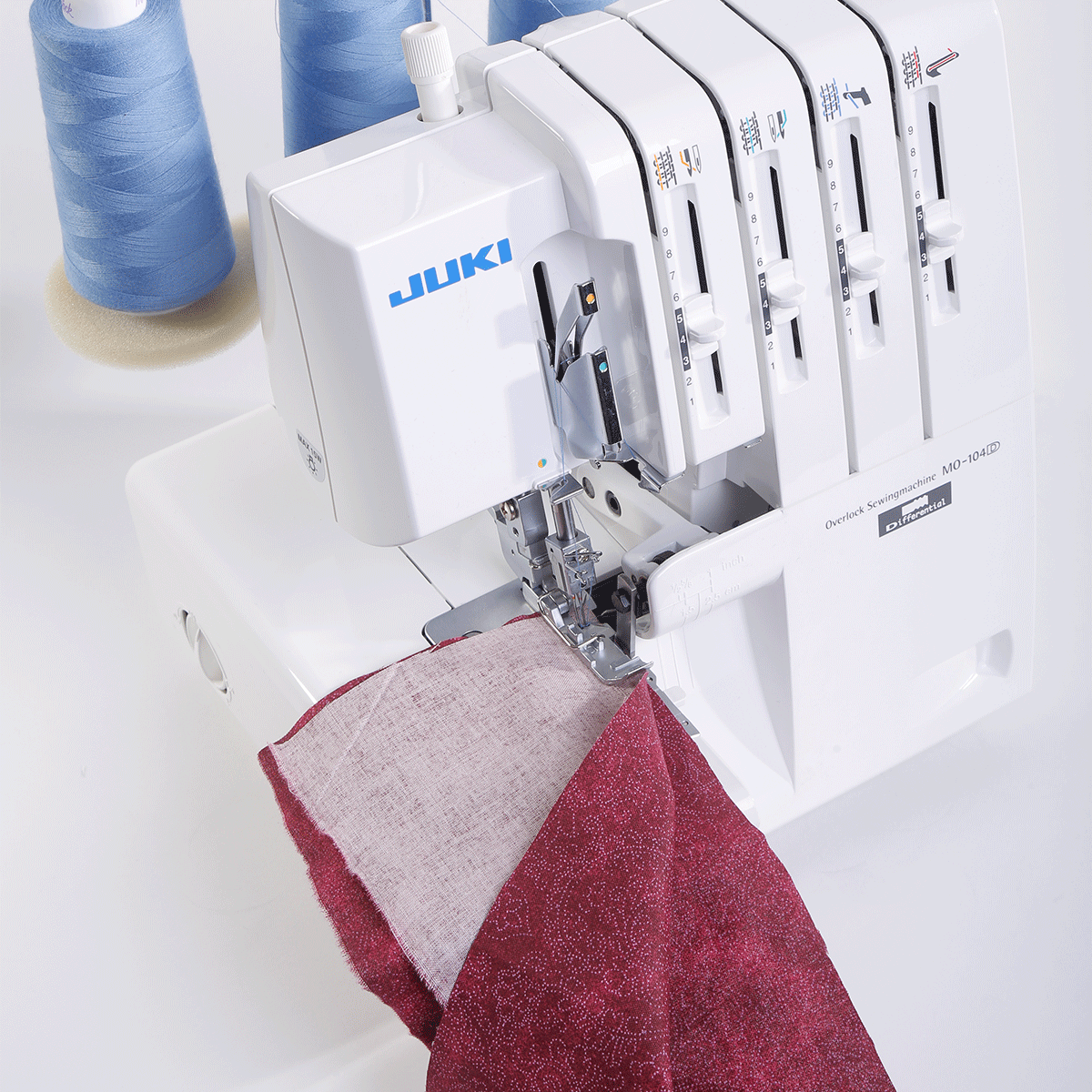 JUKI AMERICA MO-104D 2/3/4 Thread Overlock with Differential Feed and Rolled Hem