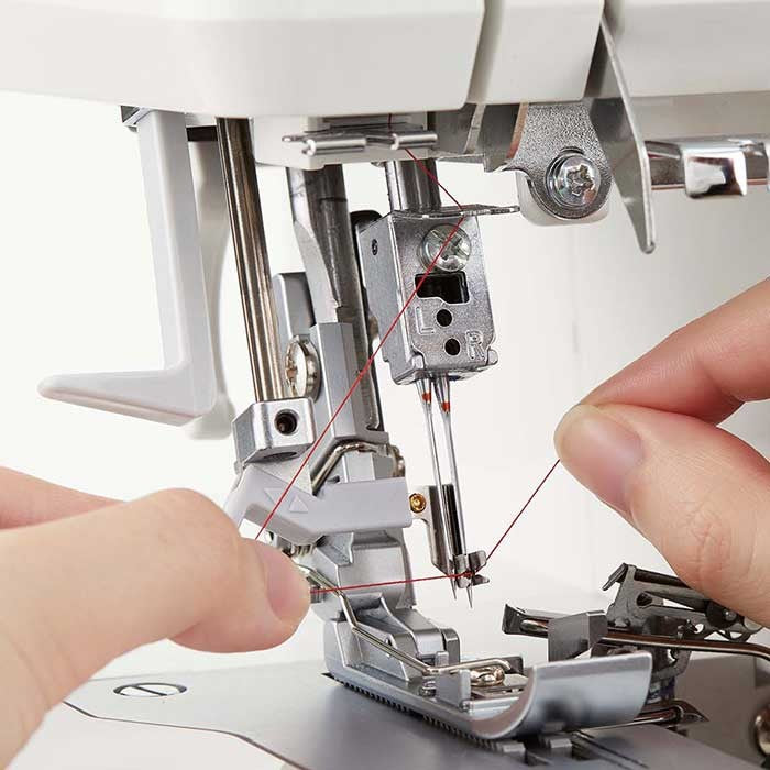 JUKI AMERICA MO-2800 2/3/4 Air Threading Overlock with Differential Feed and Rolled Hem