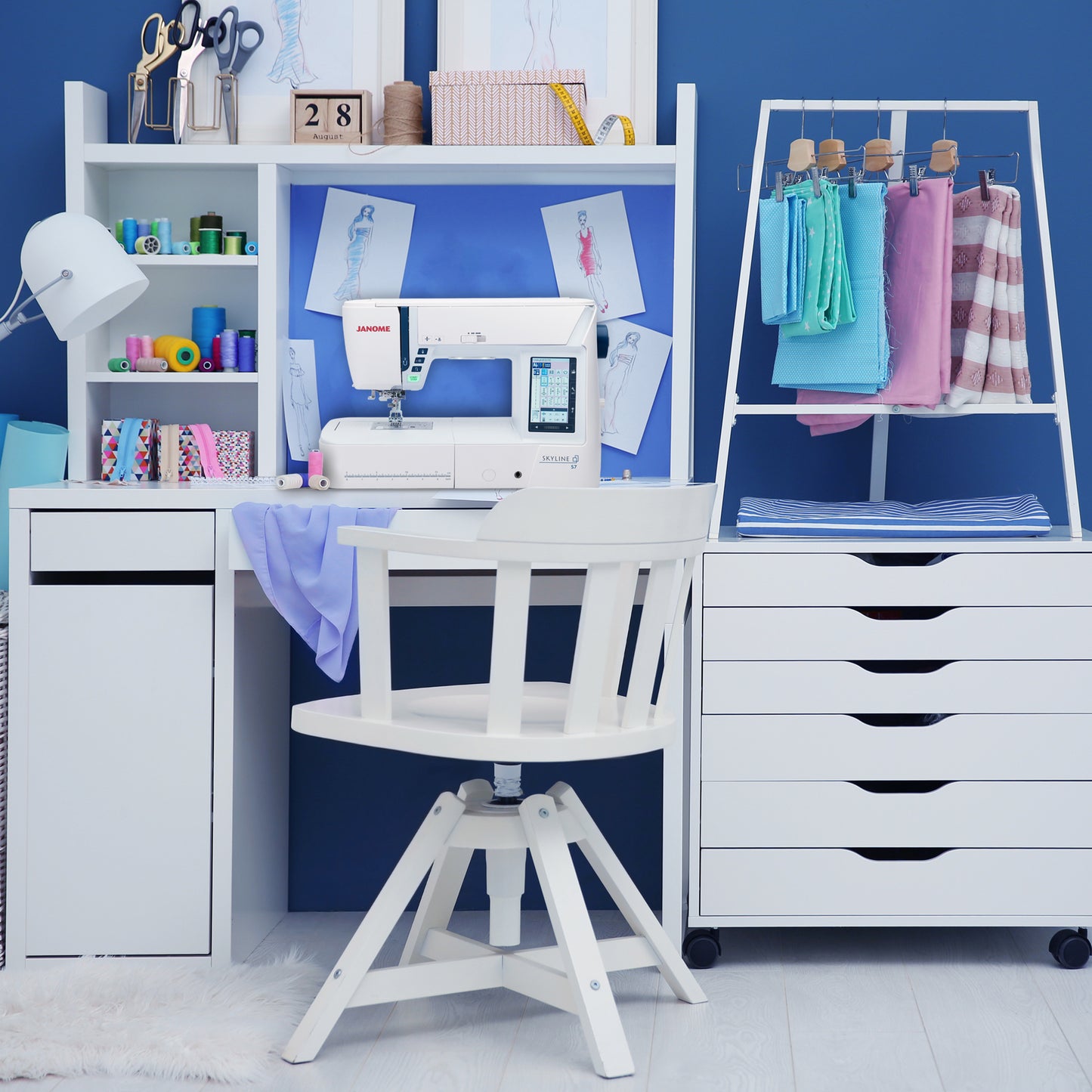 Janome Skyline S7  Sewing Machine