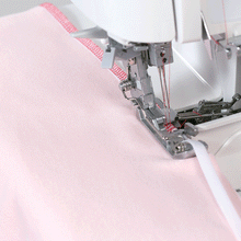 Load image into Gallery viewer, JUKI AMERICA MO-655 2/3/4/5 Thread Overlock and Chainstitch with Differential Feed and Rolled Hem
