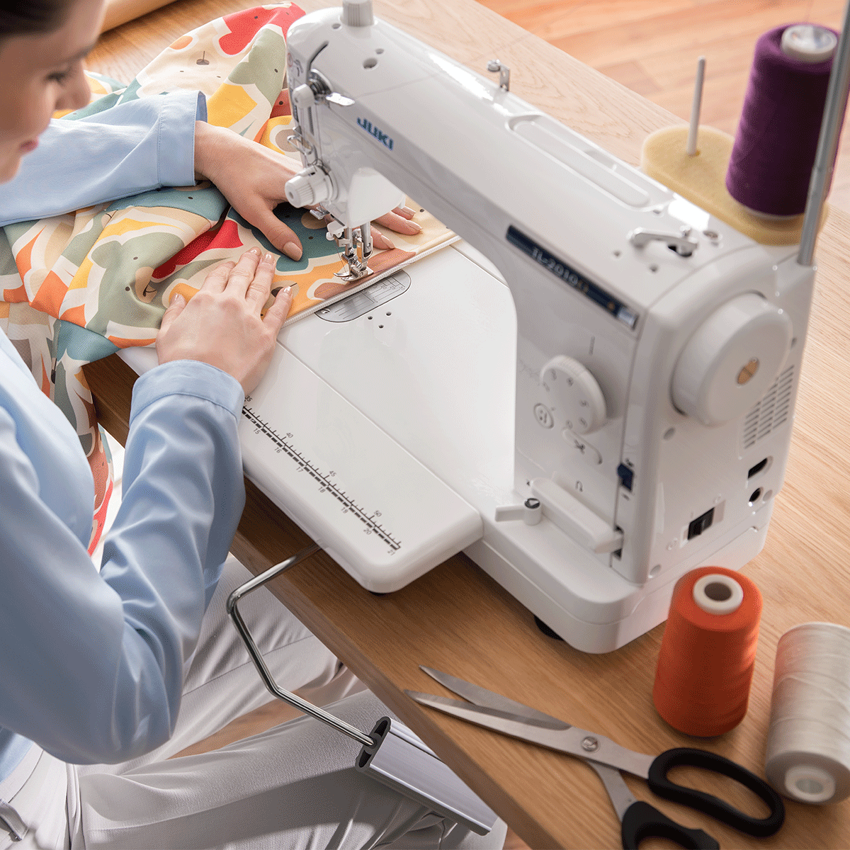 JUKI AMERICA TL-2010Q Mid-Arm Quilting and Piecing Machine with Automatic Thread Trimmer and Speed Control